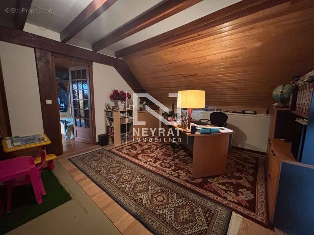 Maison à LE CREUSOT