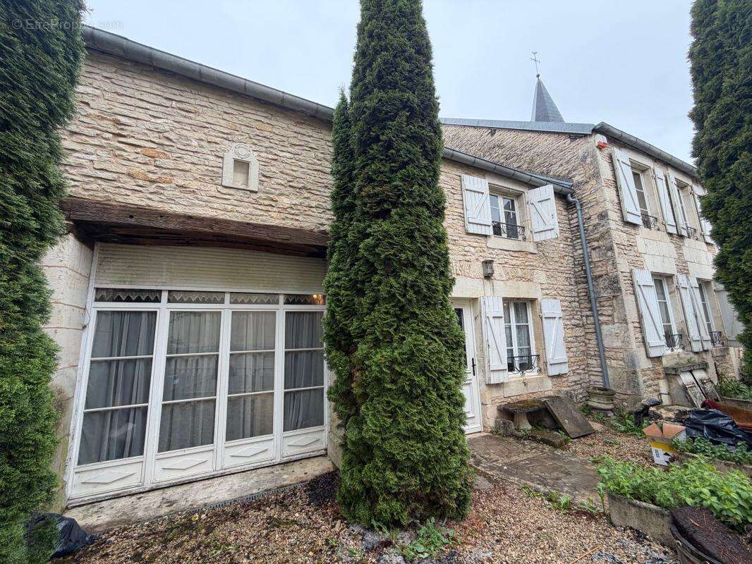 Maison à VILLIERS-SUR-SUIZE