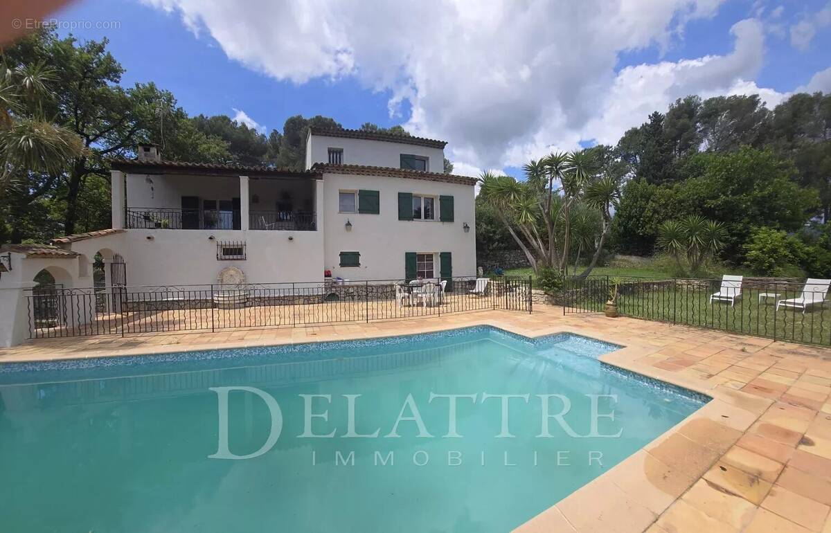 Maison à MOUANS-SARTOUX