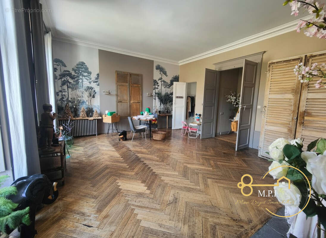 Maison 390 m² à Mortagne-Au-Perche  - photo 4
