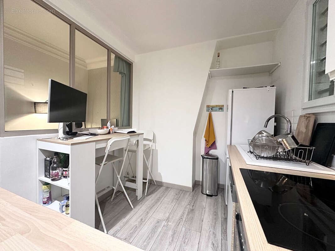 Appartement à PARIS-18E