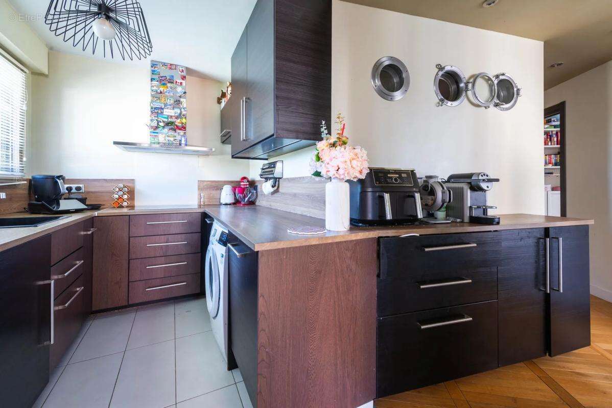 Appartement à ASNIERES-SUR-SEINE