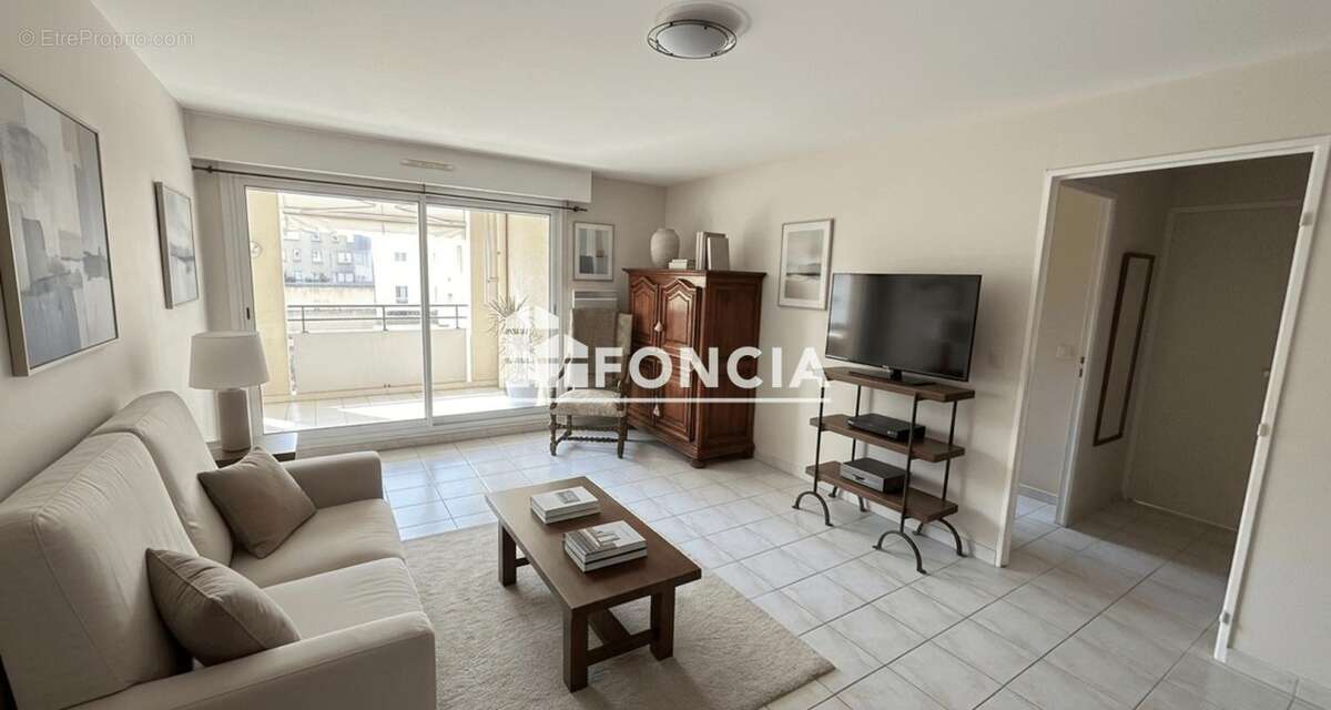 Appartement à MARSEILLE-8E