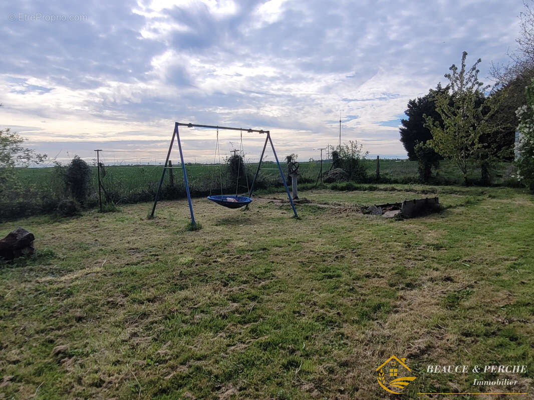 Maison à ILLIERS-COMBRAY