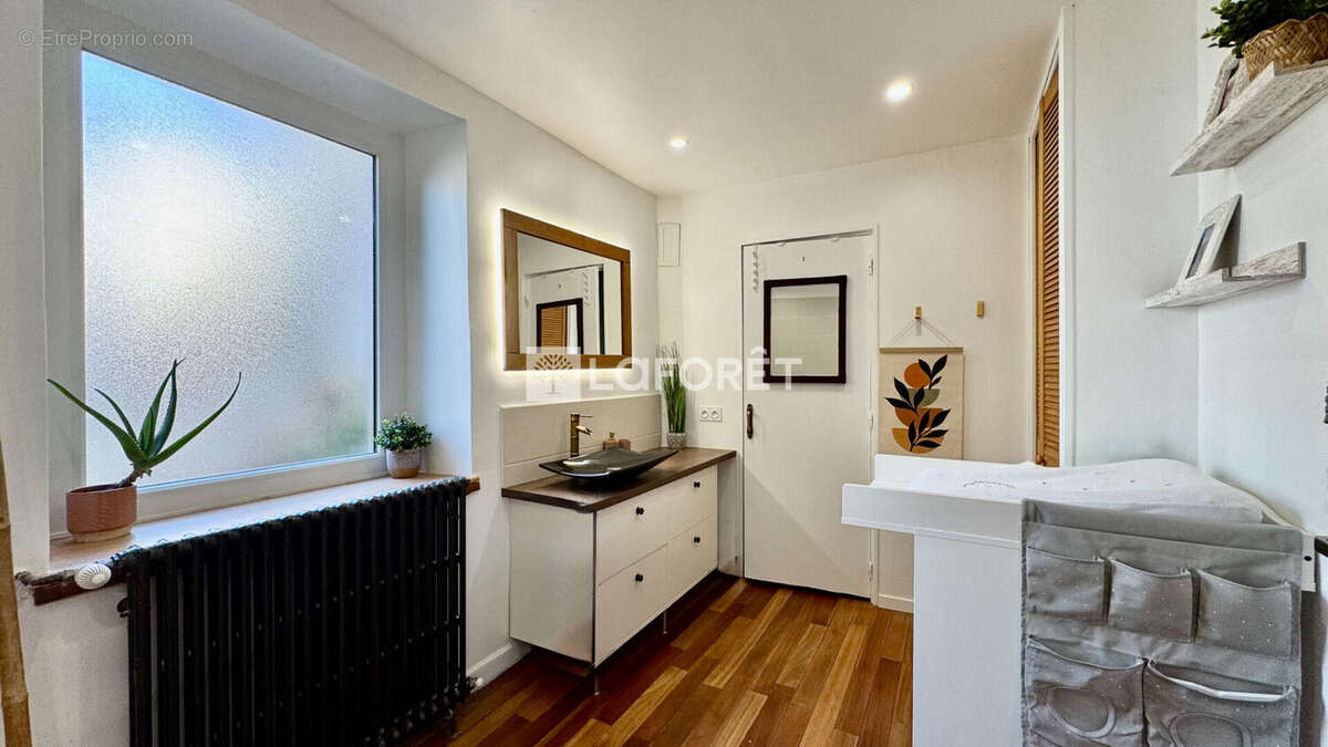 Maison à SOURCIEUX-LES-MINES