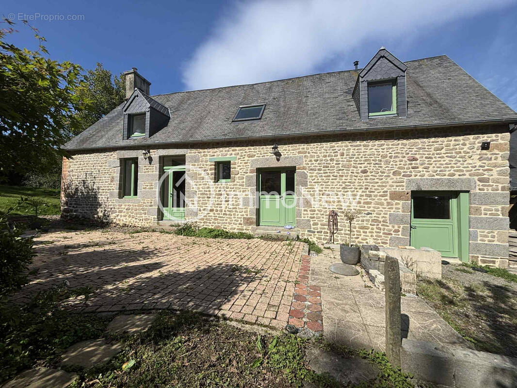 Maison à SOURDEVAL