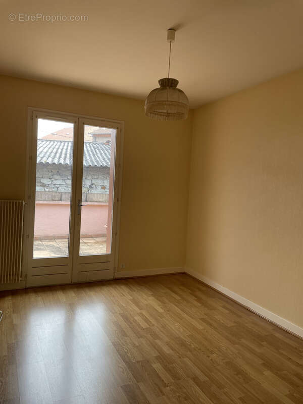 Maison à PONT-DU-CHATEAU