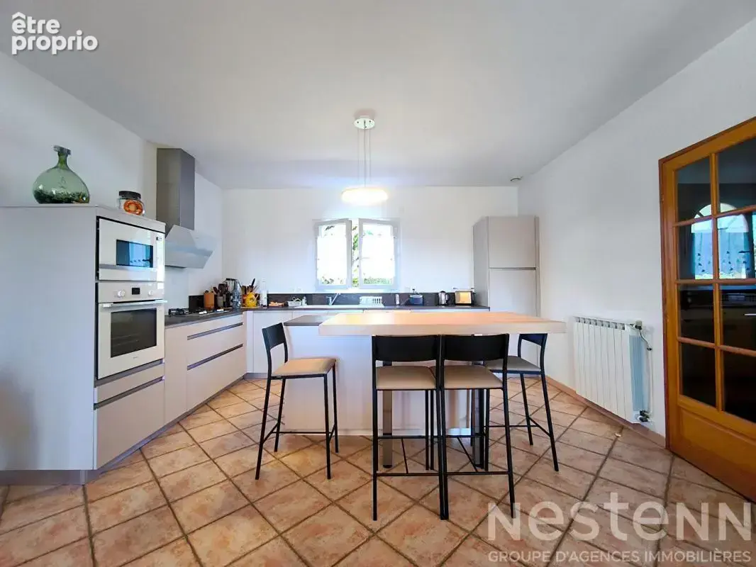 Maison plain-pied de 124 m² avec 4 chambres sur plus de 3 500 m² sans vis-à-vis et vue directe Pyrénées - photo 7