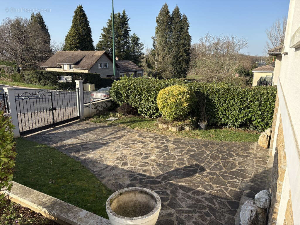 Maison à ARNAC-POMPADOUR