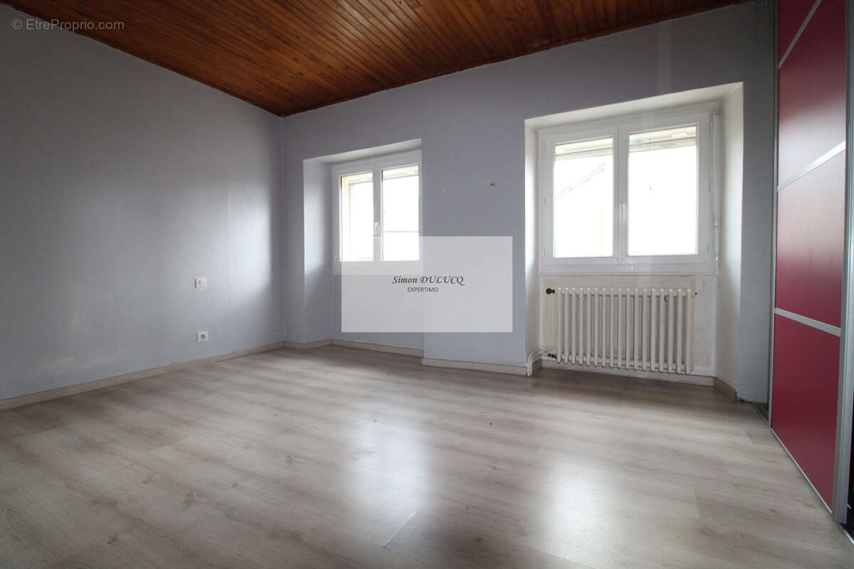Maison de Type 4 - 96 m2 avec sous-sol total et dépendance aménageable sur 2 niveaux - photo 8