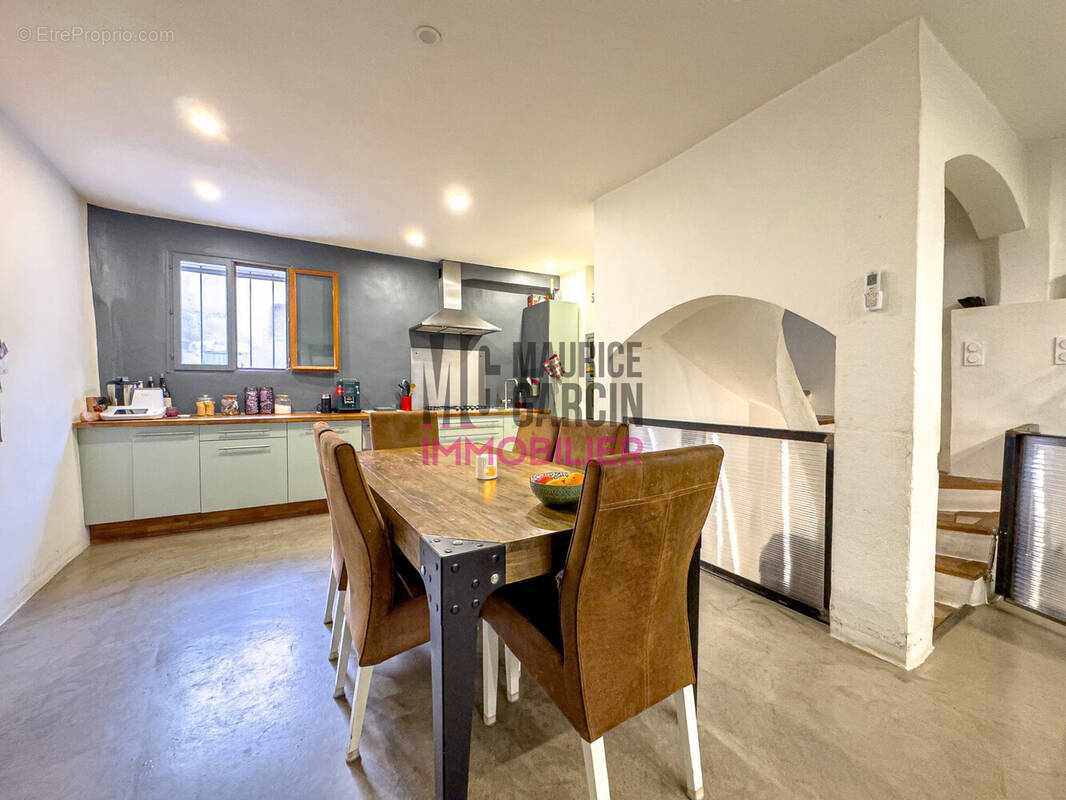 hall dentré - Maison à MONTEUX