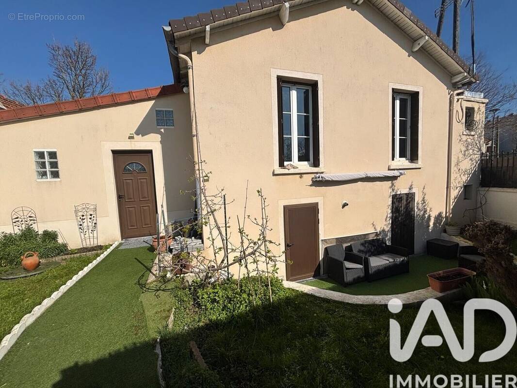 Photo 1 - Maison à CHOISY-LE-ROI