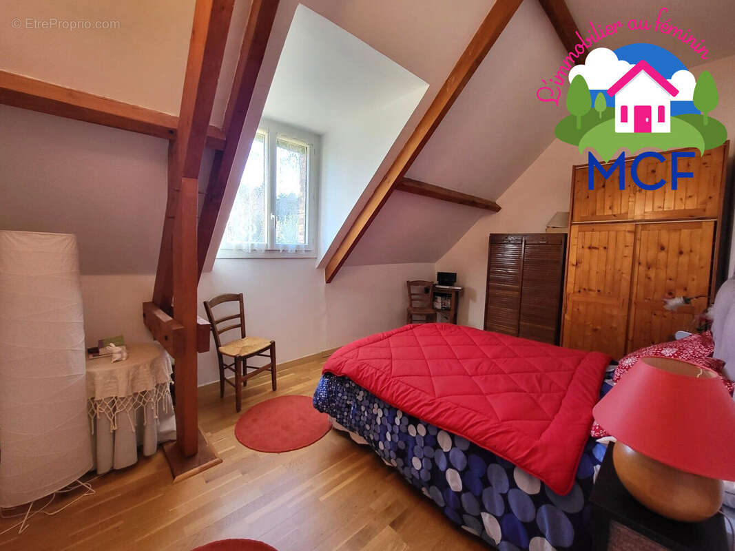 Chambre 1  - Maison à TILLY