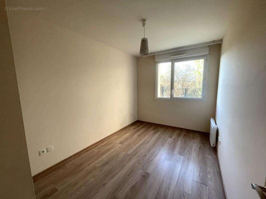 Appartement à DAMMARIE-LES-LYS