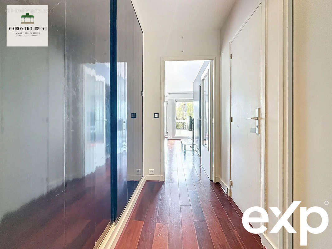 Appartement à NEUILLY-SUR-SEINE