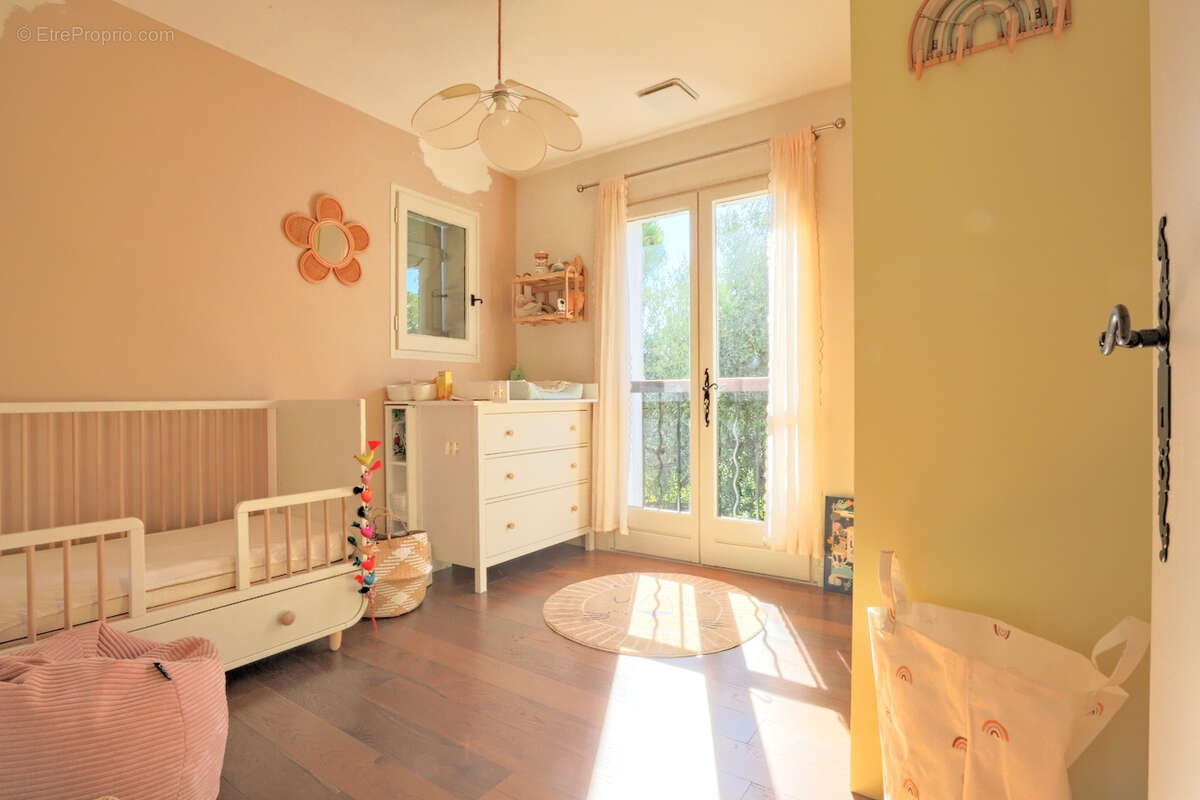 Maison à SOLLIES-PONT