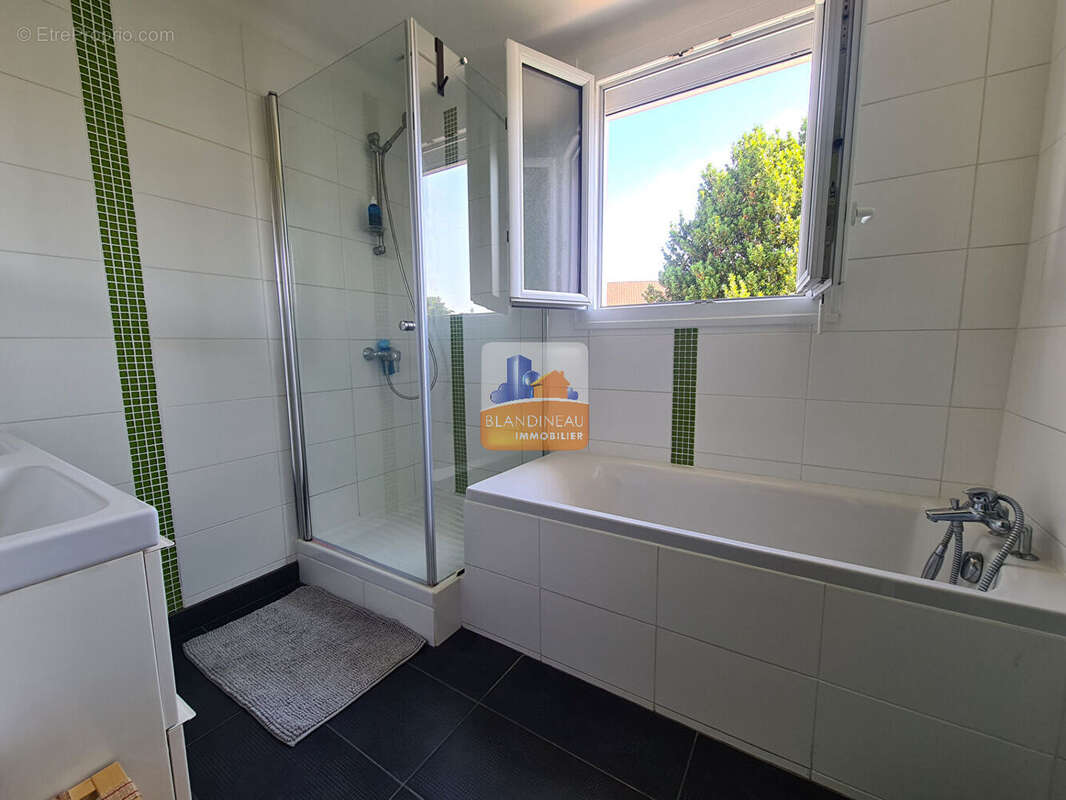 Maison à LA MONTAGNE