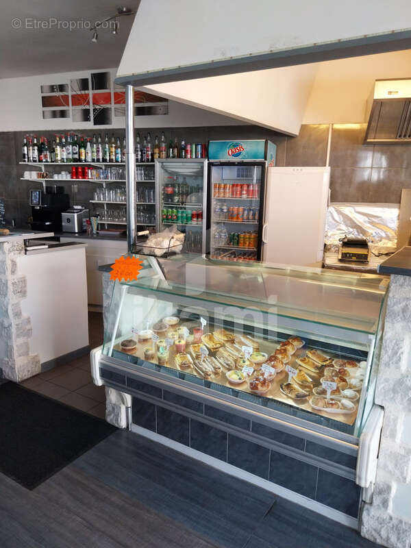 Commerce à LA COUCOURDE