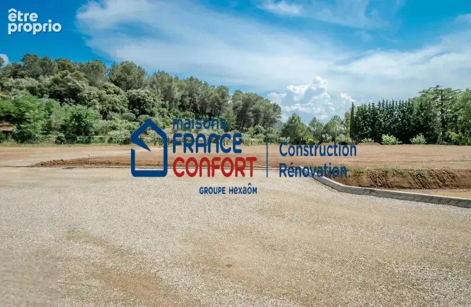 Photo Terrain à Bessan au prix de 135 900€