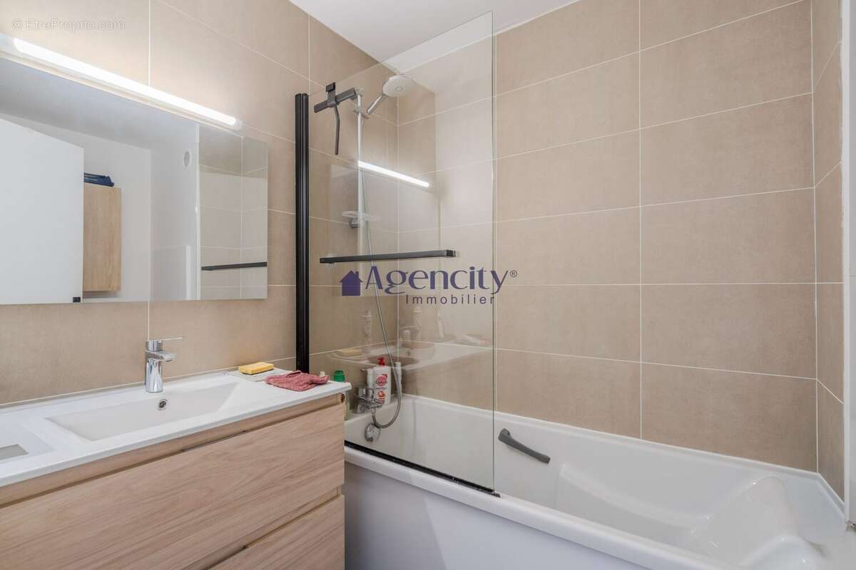 Appartement à LOGNES