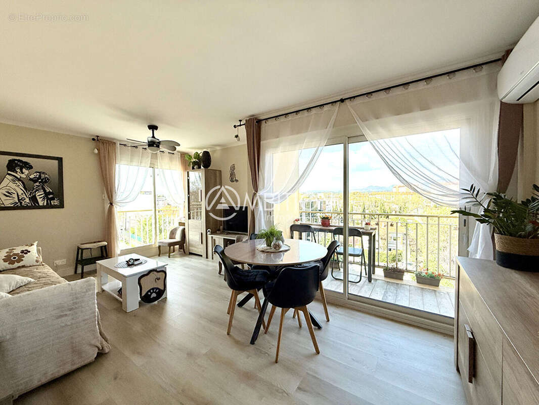 Appartement à FREJUS