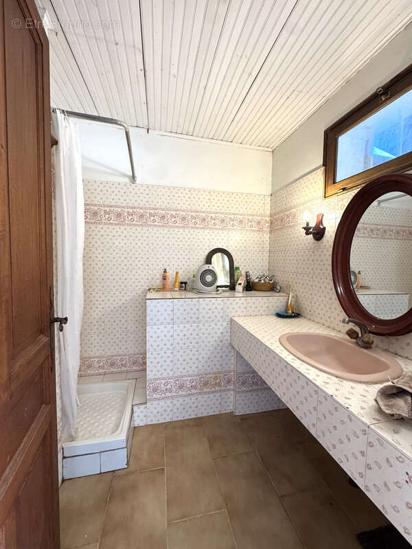 Maison d'exception en bord de mer   5 pièces   195 m2   Les Laurons, Martigues - photo 12