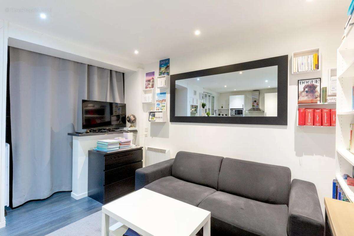 Appartement à PARIS-3E