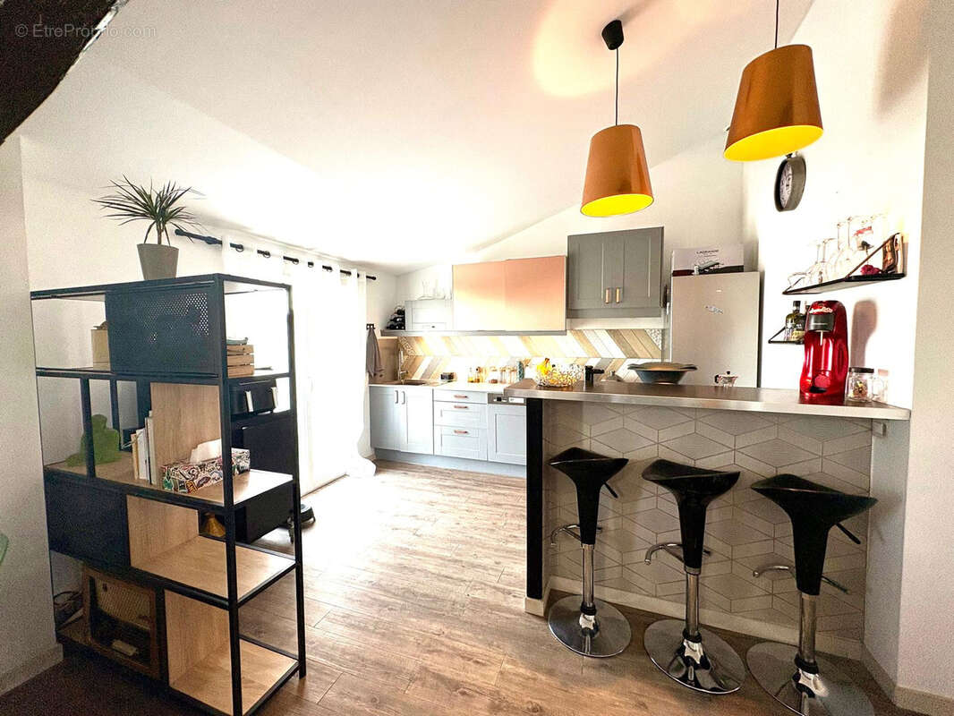 Appartement à PUGET-SUR-ARGENS