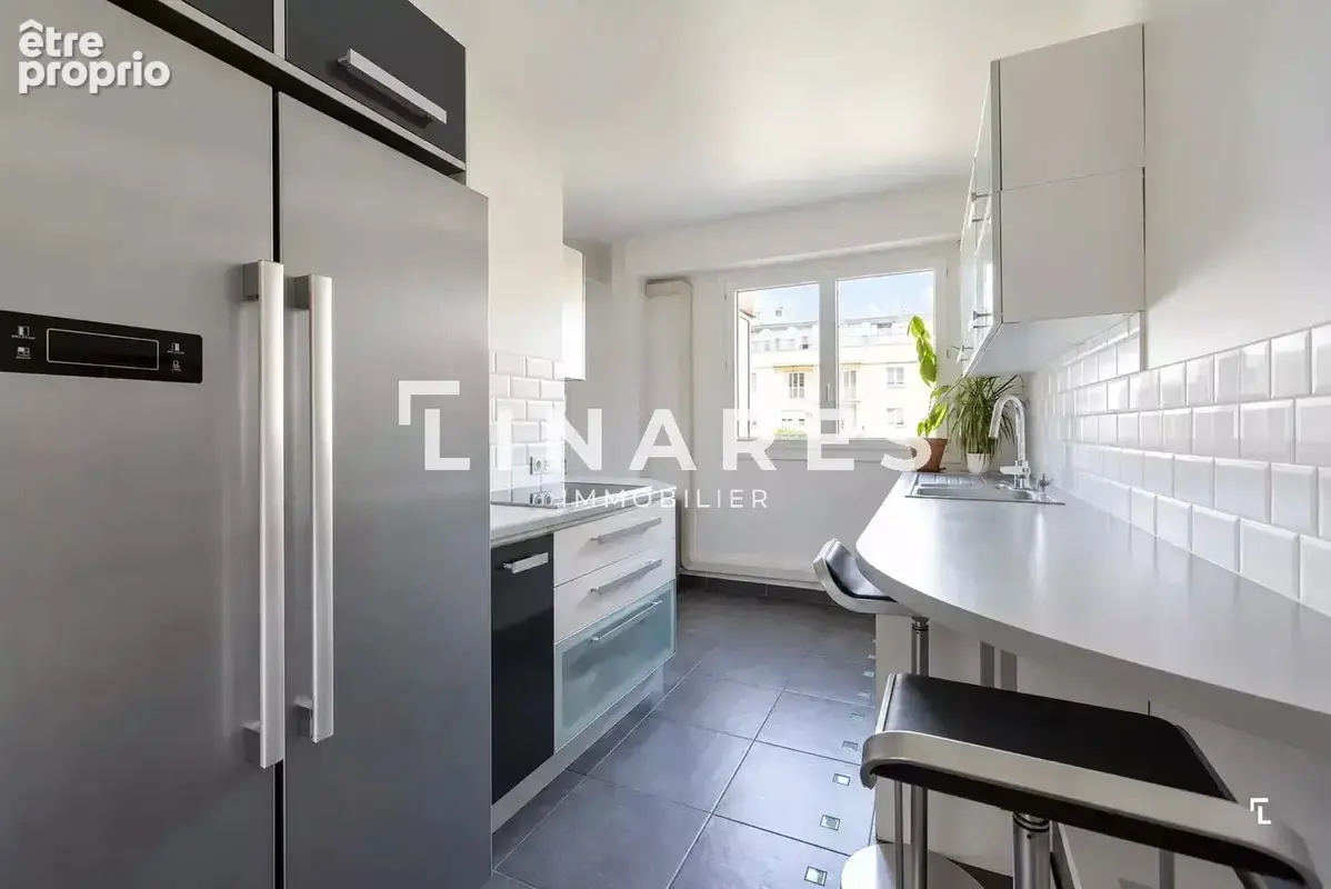 PRIVILEGE MERMOZ - Appartement T3 de 83 m2 - Terrasse de 7 m2 - Garage -  13008 Carré d'or - photo 7
