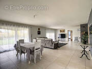 Maison à GENSAC-LA-PALLUE