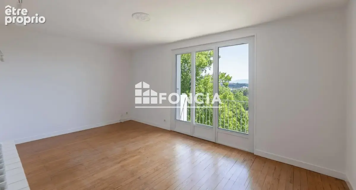 Bayonne Les Tourettes - T4 72m² vue Pyrénées balcon Sud 6ème étage - 220 000€ - photo 2