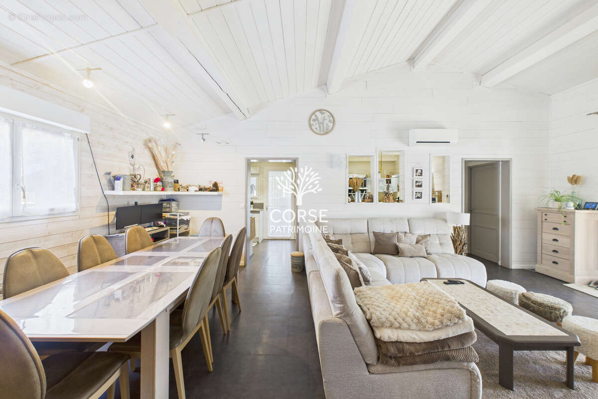 Maison à PORTO-VECCHIO