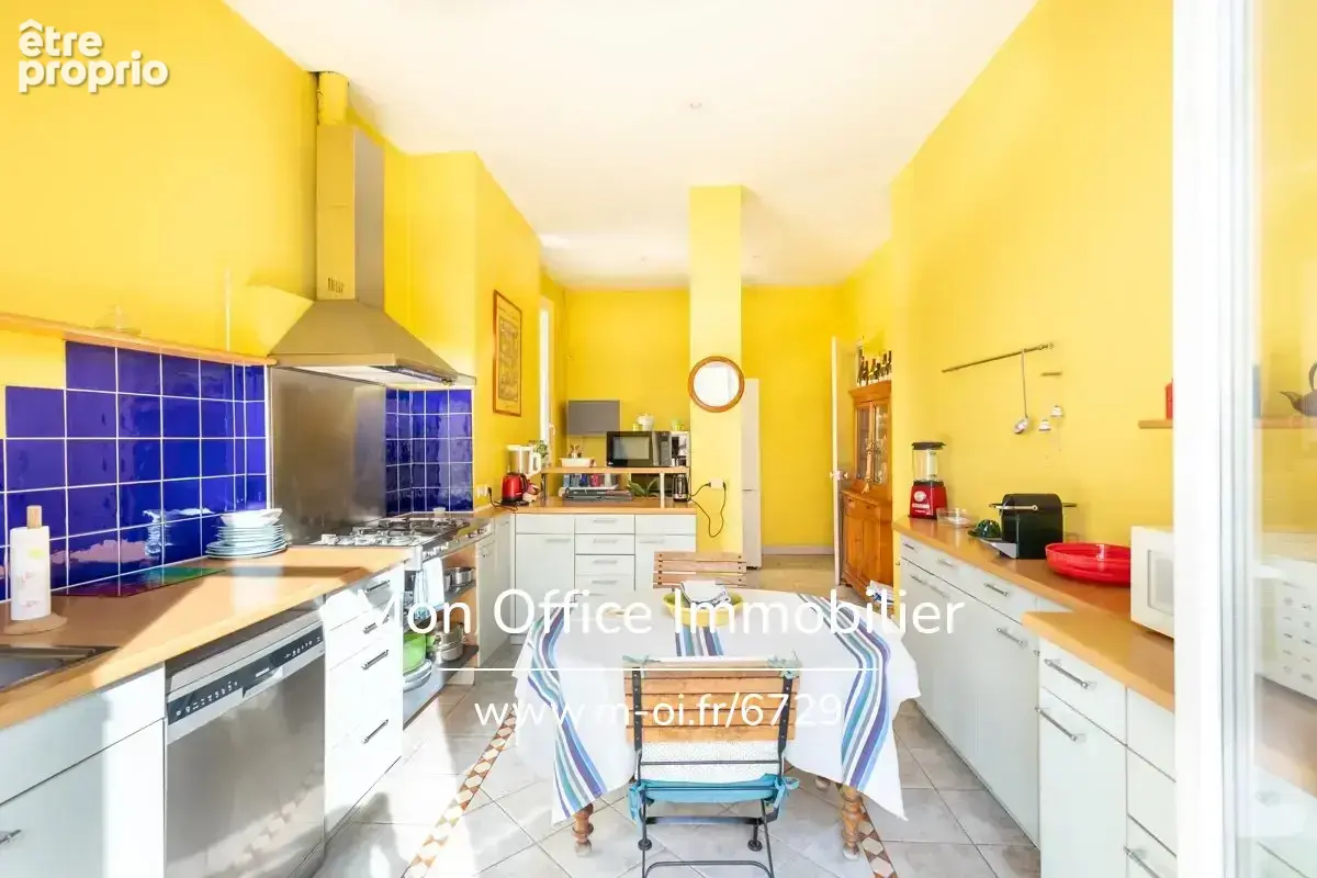 Référence : 6729-AFO - Appartement 7 pièces avec balcon dans le 6eme arrondissement - photo 8
