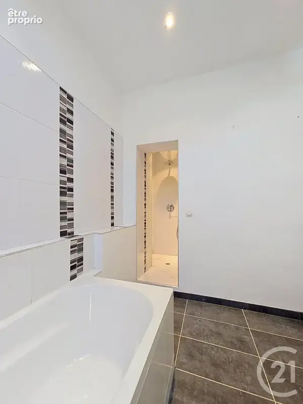 Maison 5 pièces 143 m² à vendre à Tours (37000) - photo 12