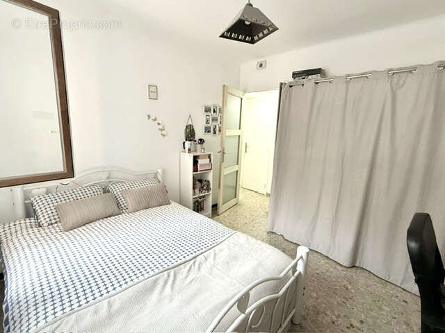 Appartement à MARSEILLE-5E