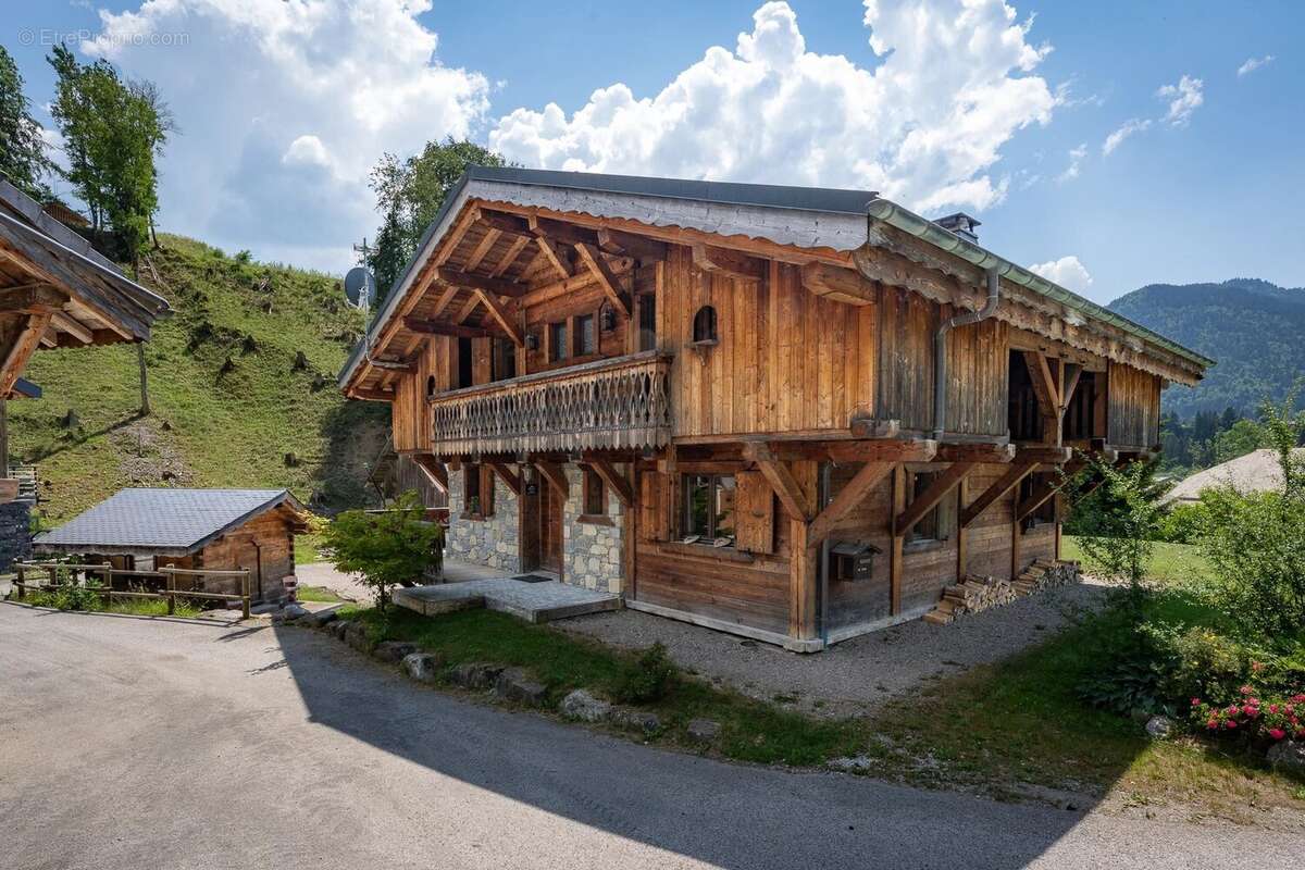 MONTRIOND : chalet de 5 chambres - photo 12