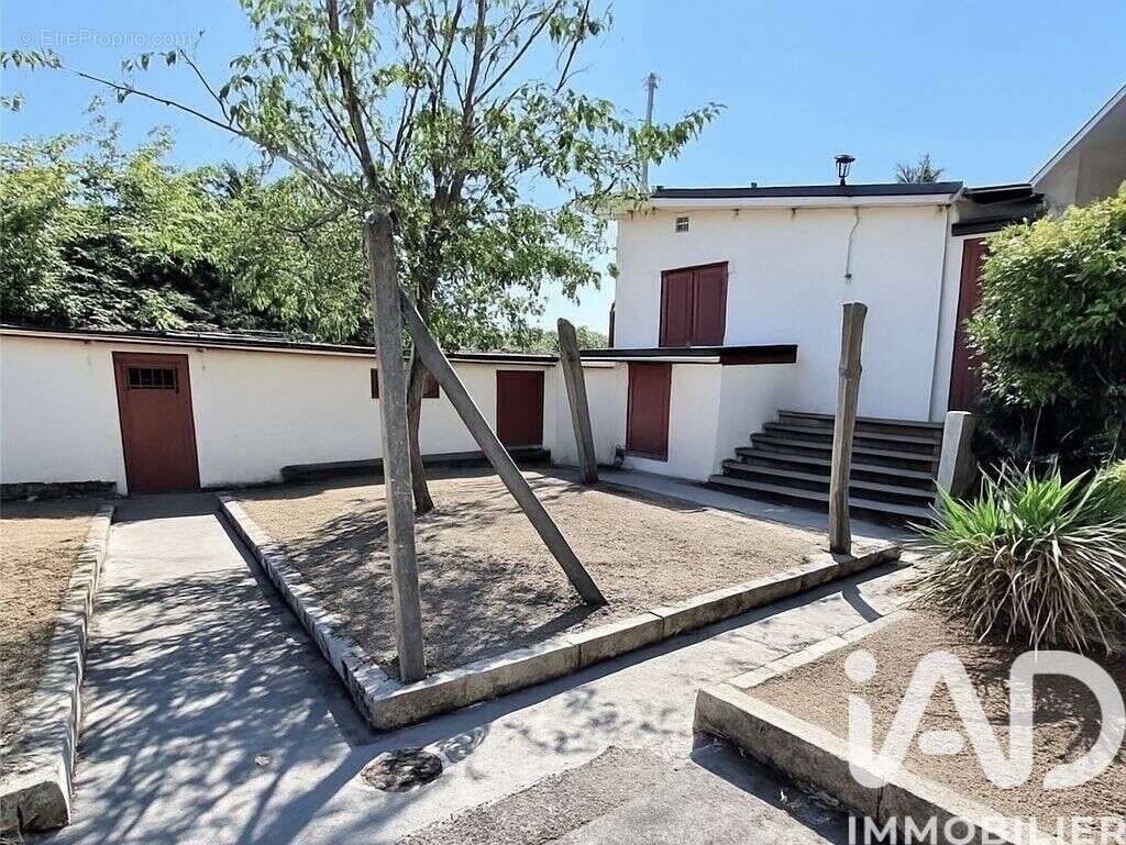 Photo 2 - Maison à MONTLUCON