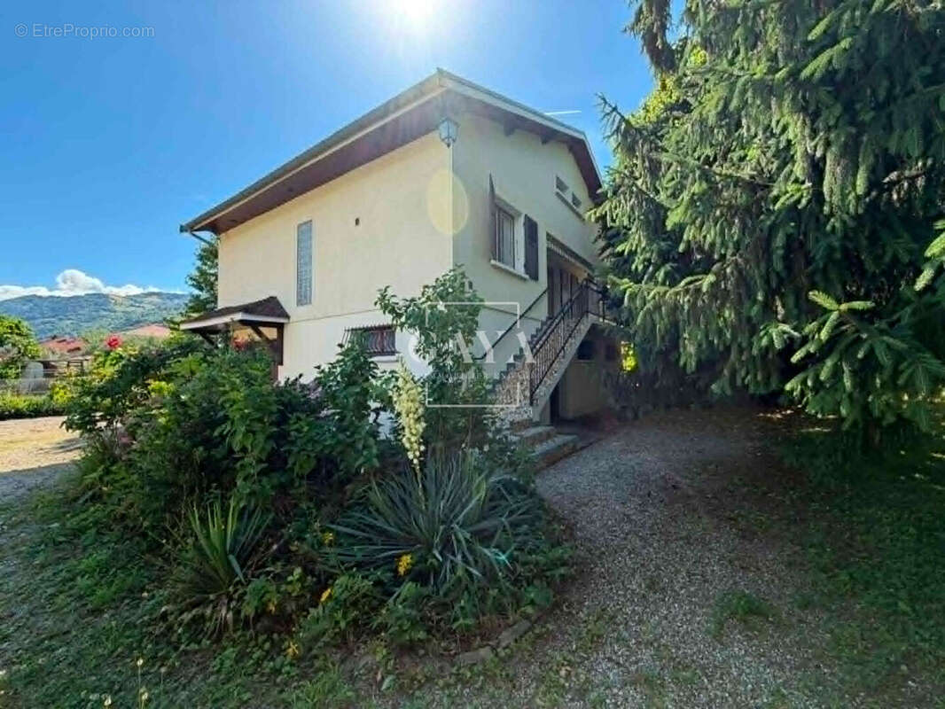 Maison à DOMENE