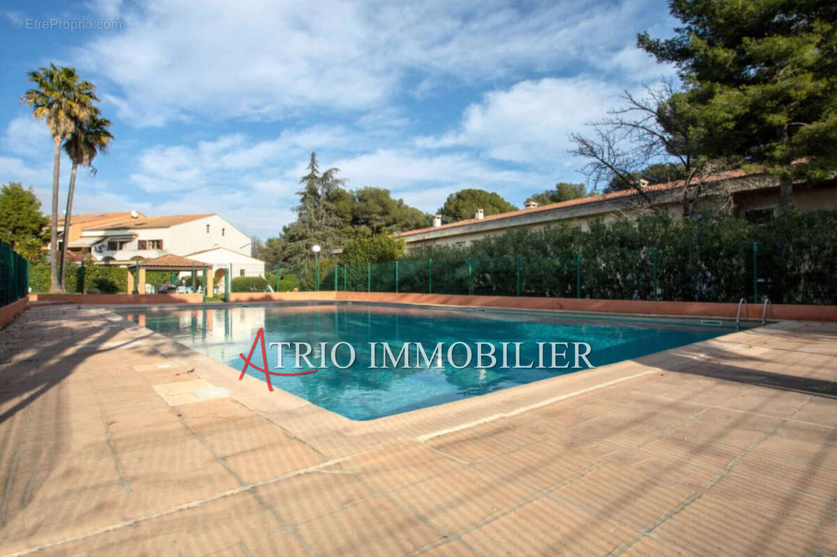Appartement à VILLENEUVE-LOUBET