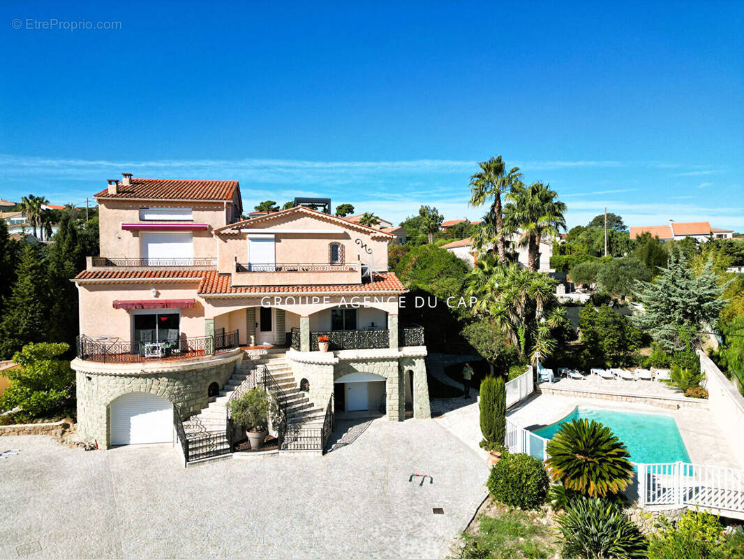 Appartement à FREJUS