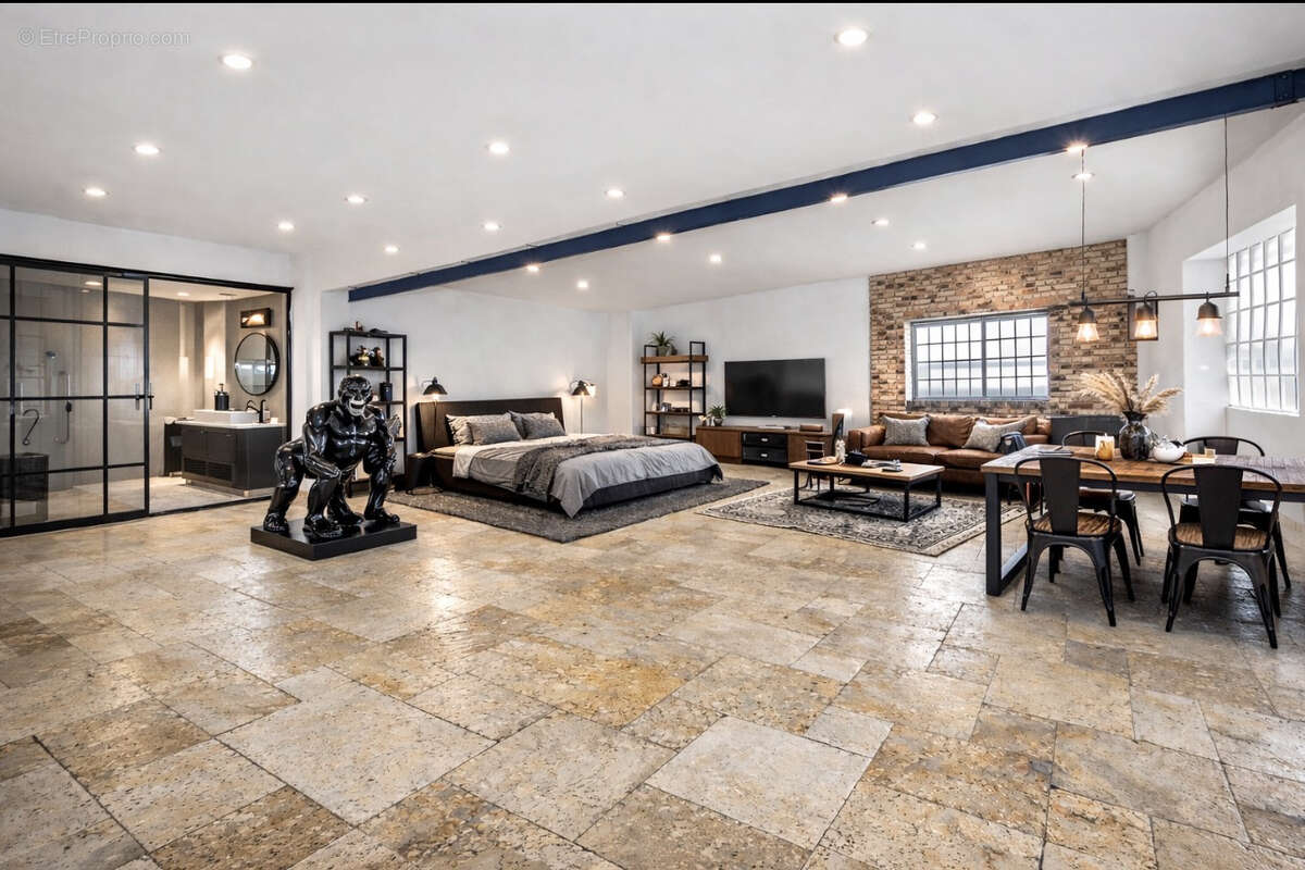 Commerce à SISTERON