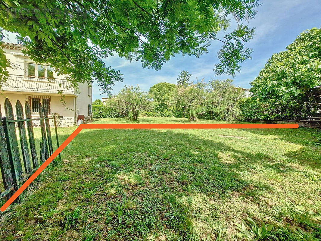 Terrain à VILLEVIEILLE