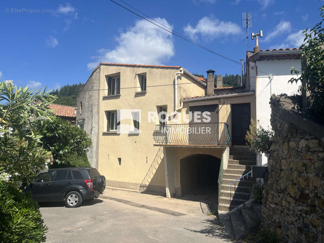 Maison à LE PRADAL