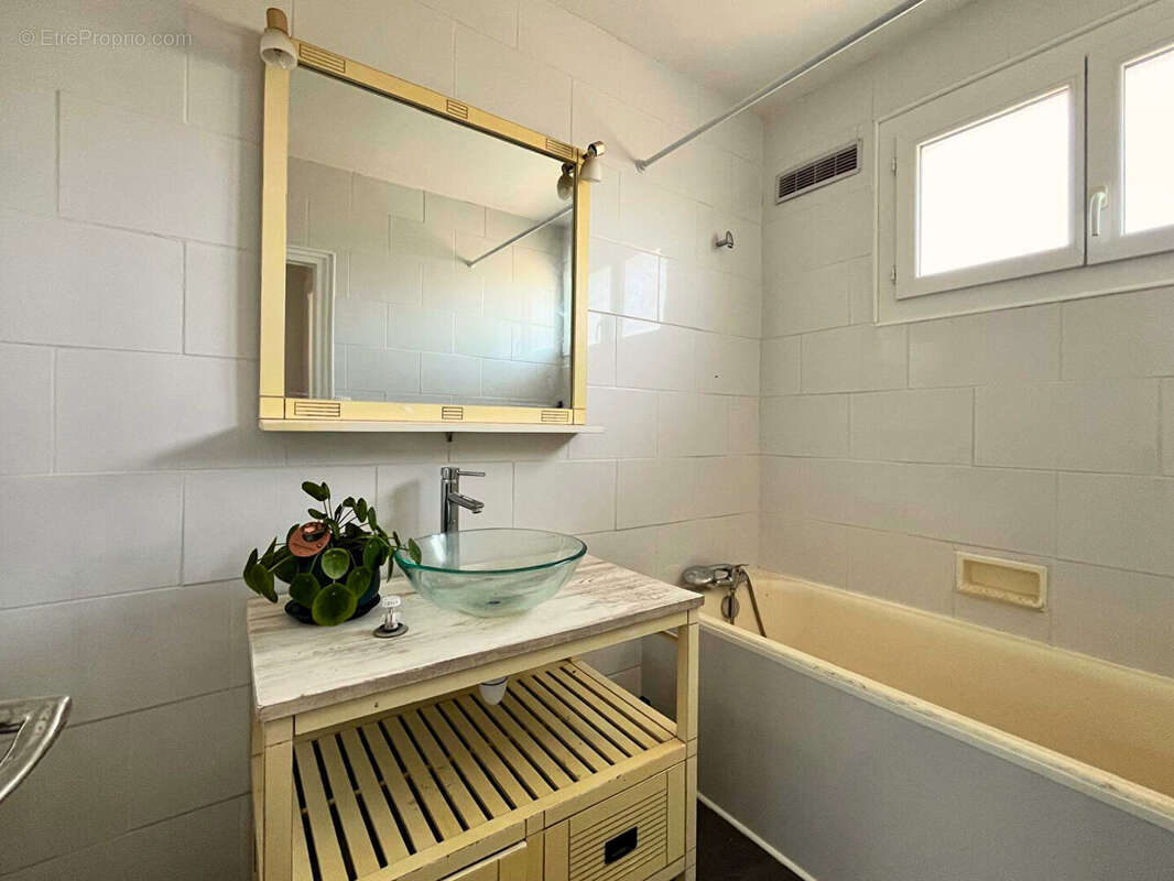 Appartement à BILLERE