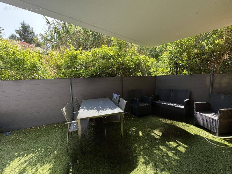 T3 -MARSEILLE - 13013 - TERRASSE - DOUBLE BOX - JARDIN - Appartement à MARSEILLE-13E