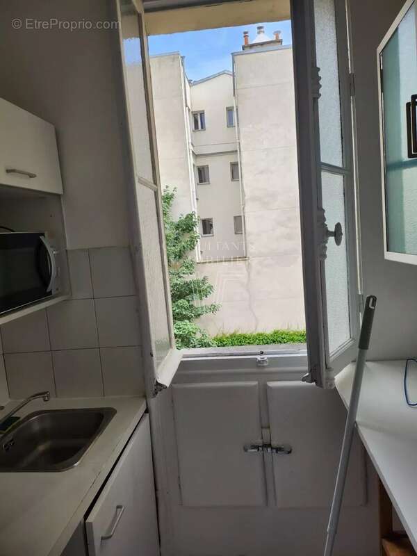 Appartement à PARIS-14E