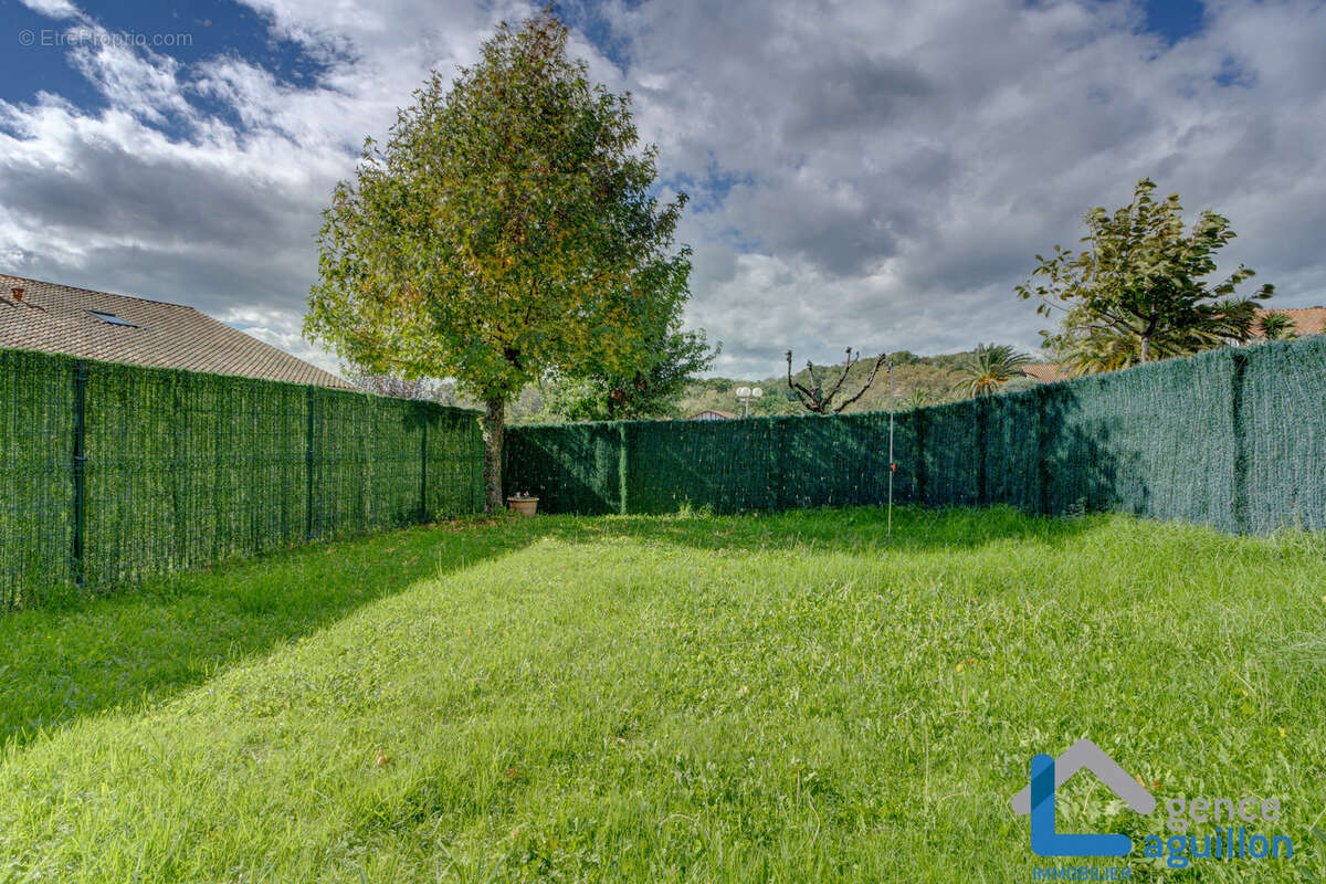 Maison 3 pieces en copropriete sur 3 niveaux avec terrasse, jardin et parking - photo 23