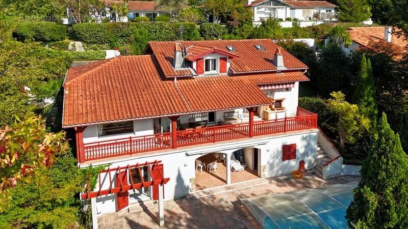 Maison à BASSUSSARRY