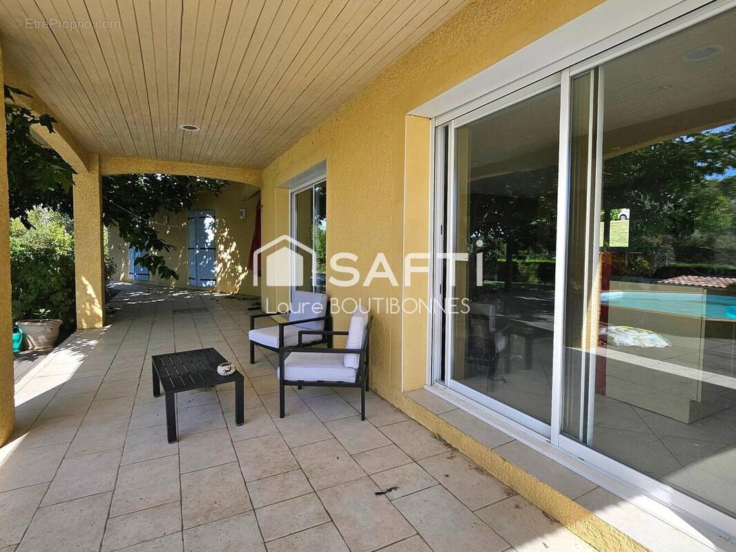 Photo 1 - Maison à SAINT-SULPICE