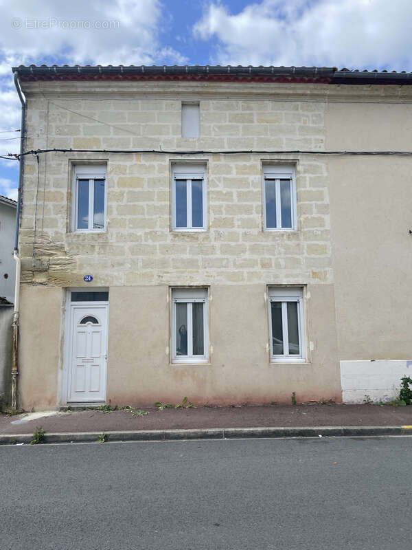 Maison à CASTILLON-LA-BATAILLE